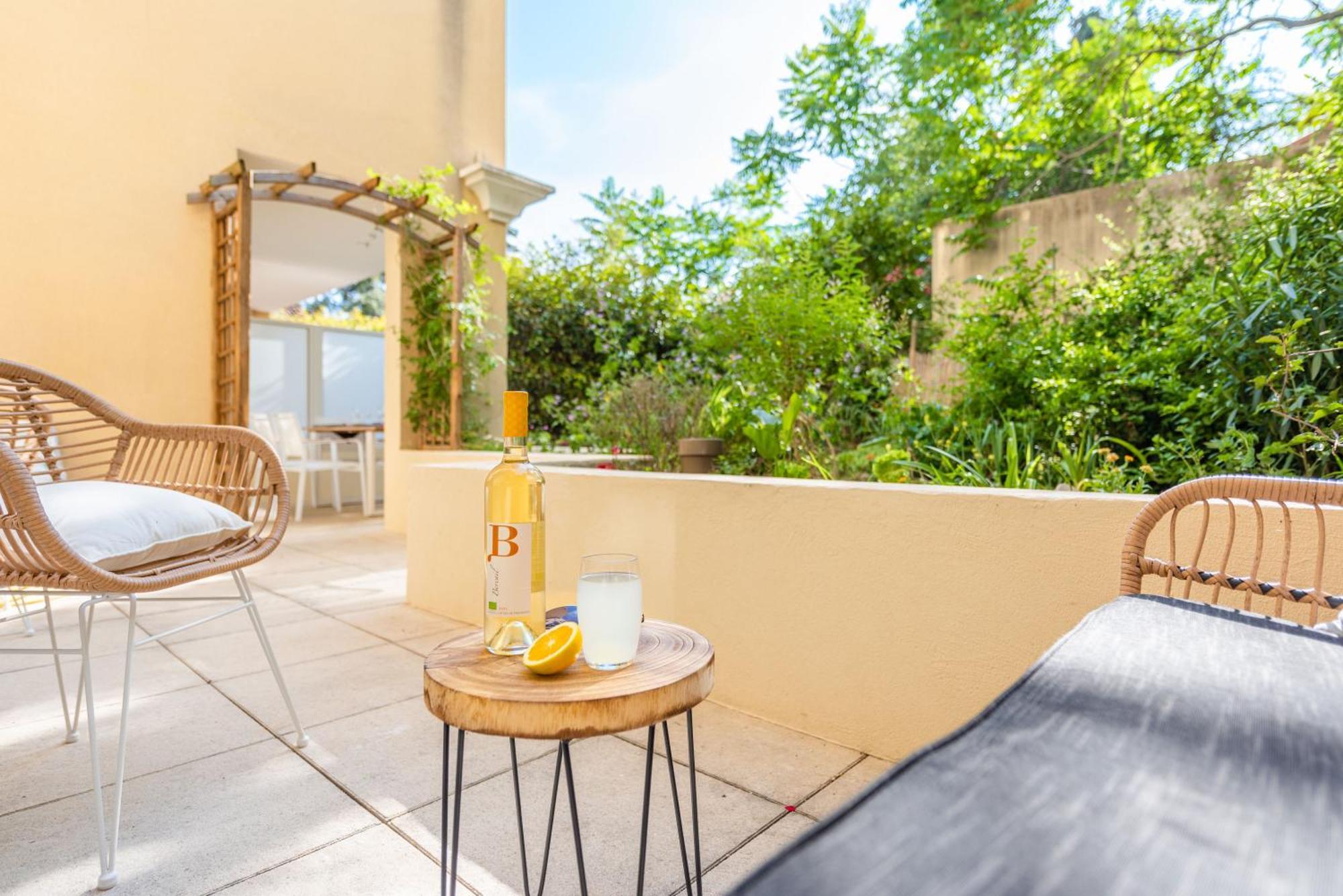 טולון Bao Location - Ideal Pro & Groupe - Calme - Lumineux - Wifi - Terrasse - Jardin - Plage A 2Km - Proche Centre Ville, Gare, Commerces - Parking Prive מראה חיצוני תמונה